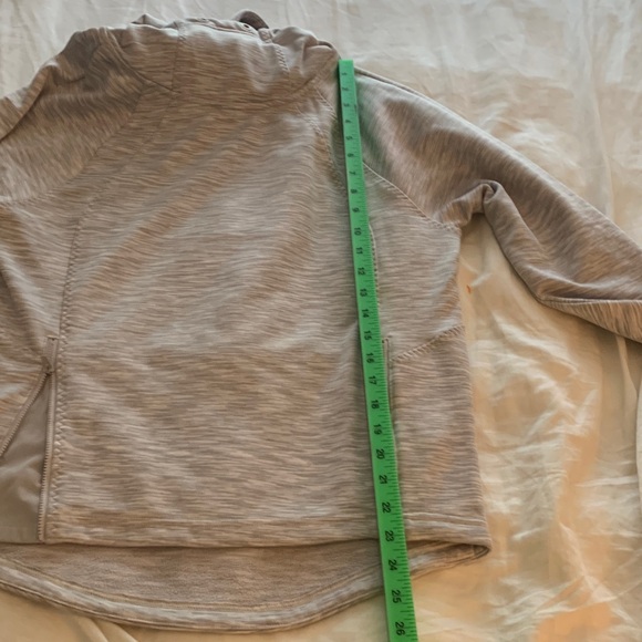 EUC Athleta  Light Gray Hooded Sweatshirt XS Women’s - Picture 11 of 14